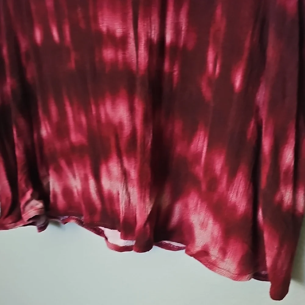 Torrid Boho Plus Size Burgundy Wine Crinkle Gauze Tie-Dye Tank Top Size 1X - Picture 6 of 9